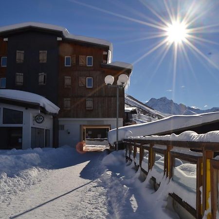 Hotel Turan Les Deux Alpes Bagian luar foto