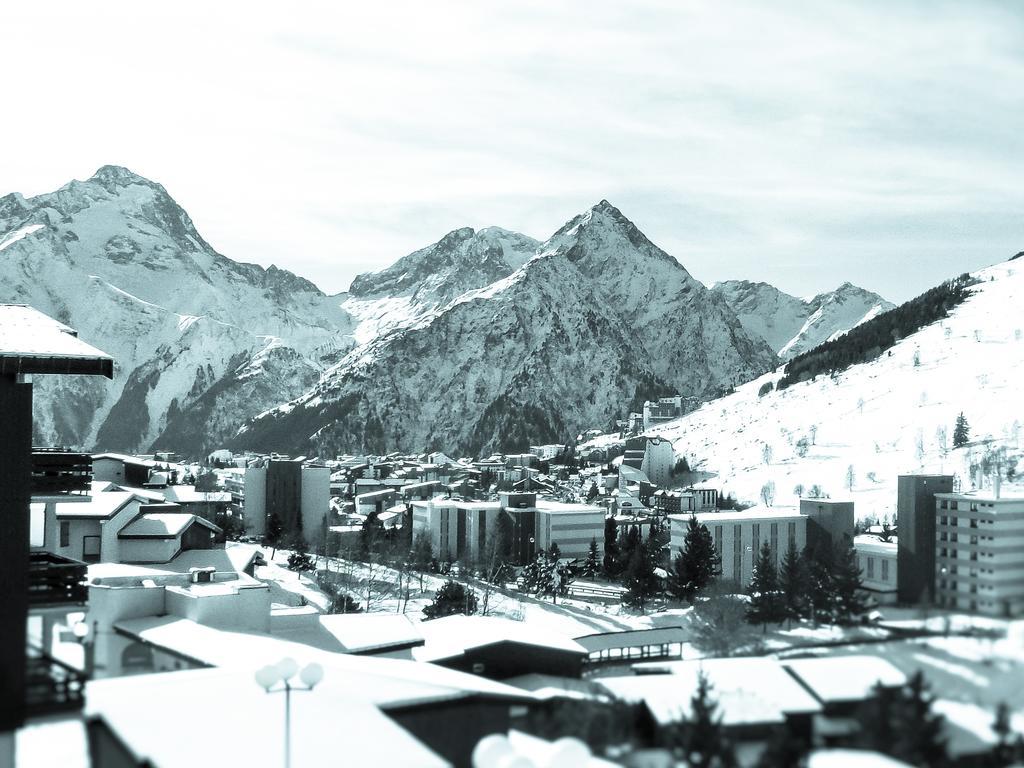 Hotel Turan Les Deux Alpes Bagian luar foto