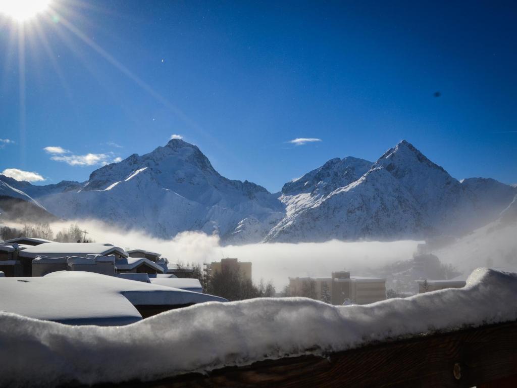 Hotel Turan Les Deux Alpes Bagian luar foto