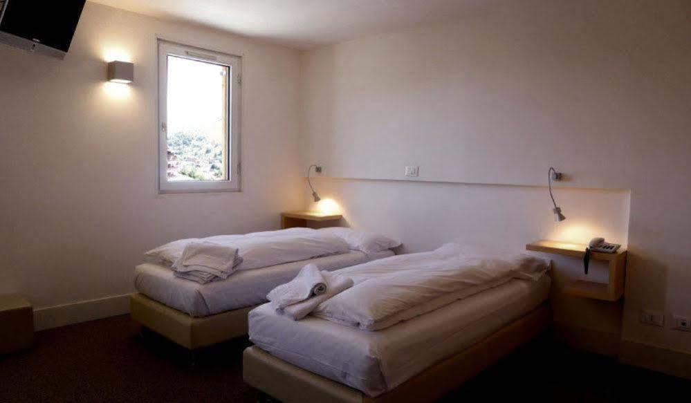 Hotel Turan Les Deux Alpes Bagian luar foto